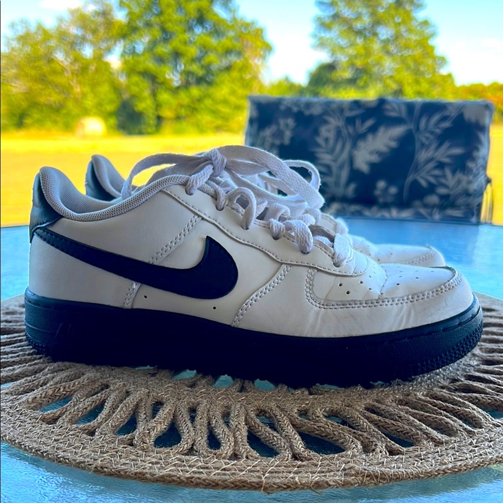 Nike Air Force 1 Youth White and Black Sneakers 5.5Y or 7 women's 37